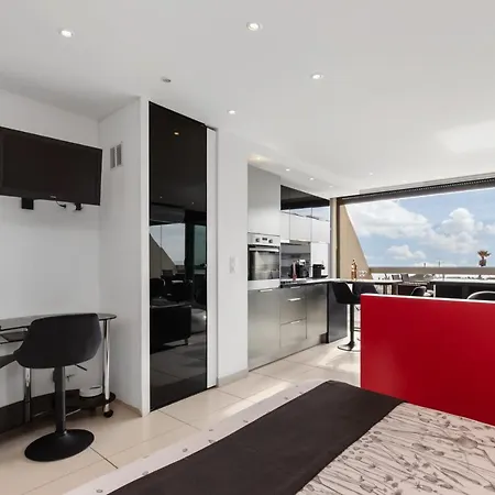 Daire Red Coral Heliopolis Naturiste